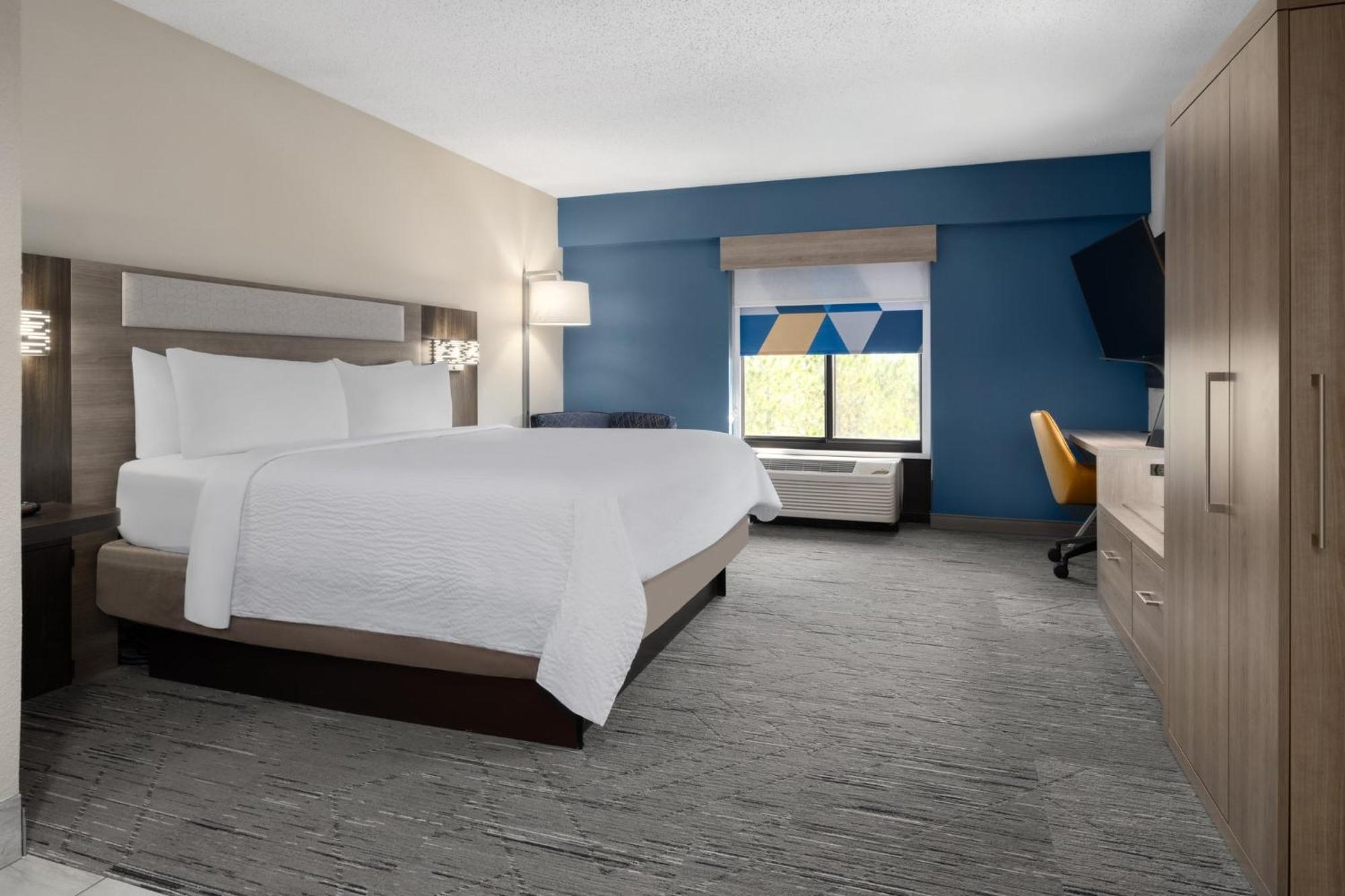 Holiday Inn Express & Suites Sebring By Ihg Exterior photo